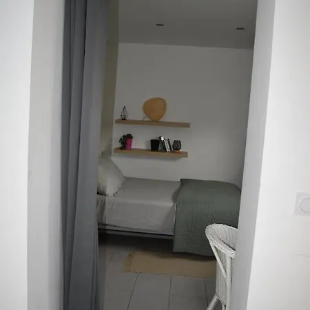 Appartement Mer Et Campagne Au Pradet Le Pradet
